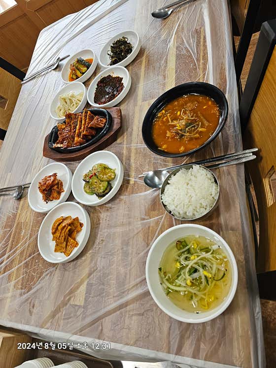 매일다른백반정식 메뉴 사진(네이버)