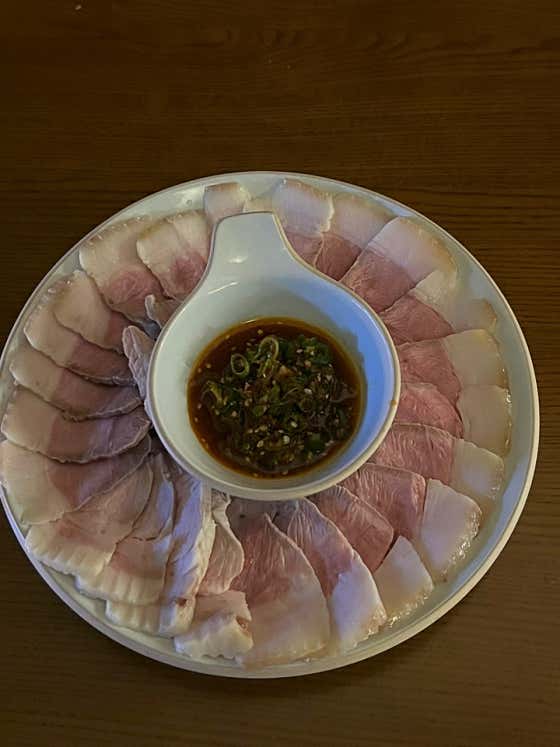 냉제육 메뉴 사진(네이버)