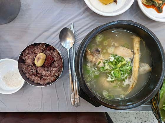 닭다리곰탕 메뉴 사진(네이버)