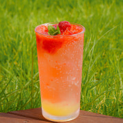 Bloody 生레몬에이드 Iced 메뉴 사진(네이버)