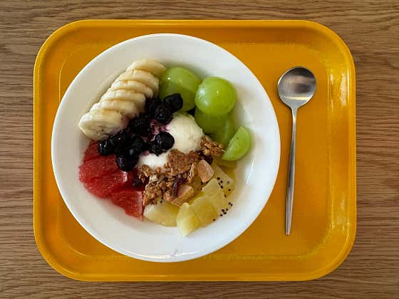 그릭요거트 계절과일 메뉴 사진(네이버)