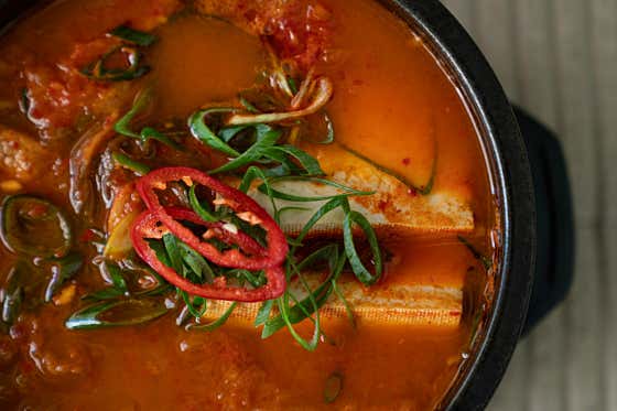 흑돼지폭탄 24시 김치찌개 메뉴 사진(네이버)