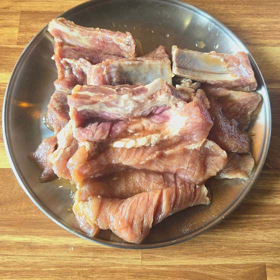 양념 목살갈비 메뉴 사진(네이버)