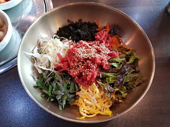 육회비빔밥 메뉴 사진(네이버)