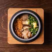 참돔관자 솥밥 메뉴 사진(네이버)