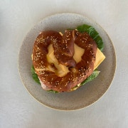 샌드위치 프레즐 메뉴 사진(네이버)