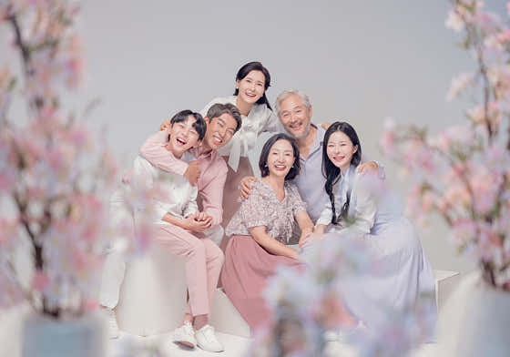 포토에세이&더엠패밀리