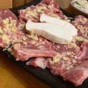 돼지마늘생갈비(200g) 메뉴 사진(네이버)