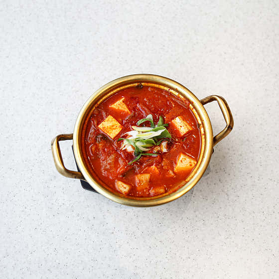 고기폭탄 김치찌개(공기포함) 메뉴 사진(네이버)