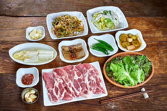 목살소금구이 메뉴 사진(네이버)