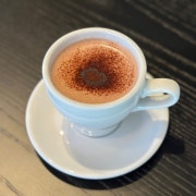 발로나 초코 라떼 메뉴 사진(네이버)