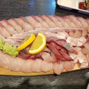 겨울 자연산 방어회 메뉴 사진(네이버)