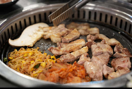 육부심 왕소금구이