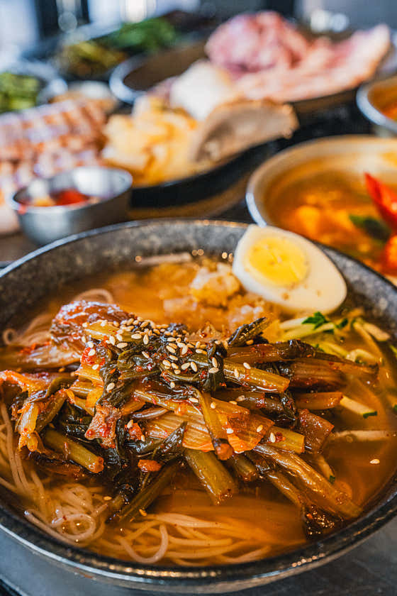 훈도 아삭한 열무김치국수 메뉴 사진(네이버)