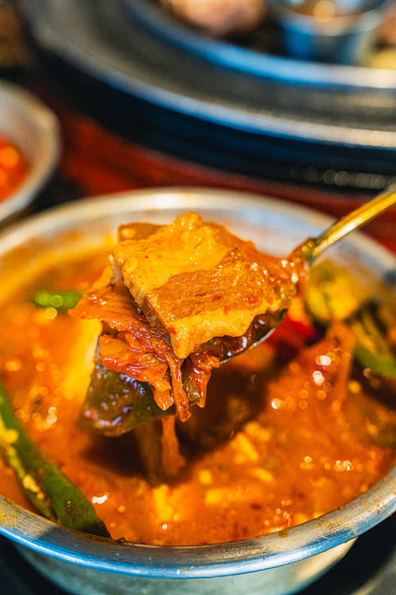 훈도 흑돼지 묵은지 김치찌개 메뉴 사진(네이버)