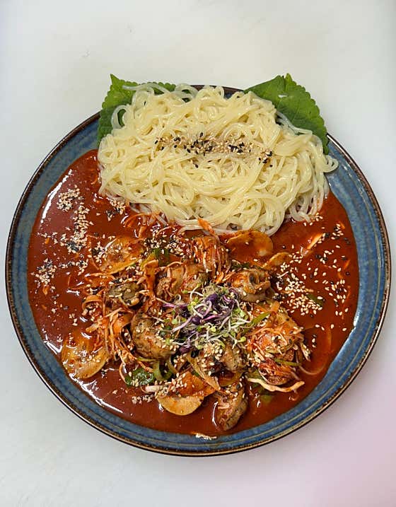새콤달콤 "골뱅이무침" 메뉴 사진(네이버)