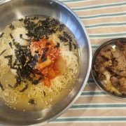 (점심)냉/온 김치말이국수+직화불고기 메뉴 사진(네이버)
