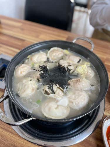 떡만두국(2인) (동절기) 메뉴 사진(네이버)