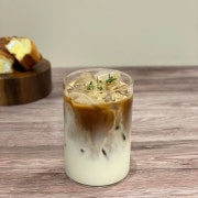 시그니처 라떼(only ice) 메뉴 사진(네이버)