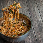 비빔칼국수 메뉴 사진(네이버)