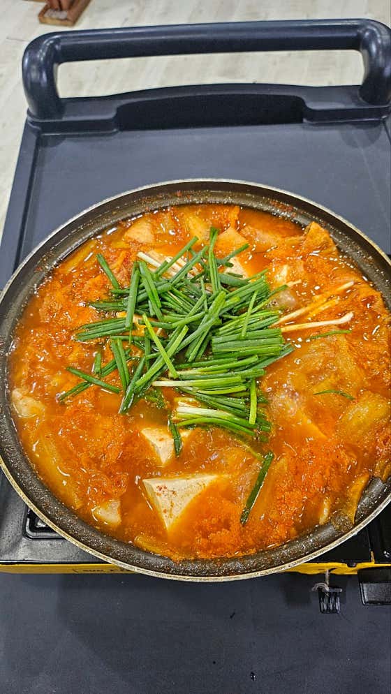 김치찌개(中) 메뉴 사진(네이버)