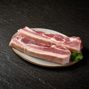 국내산 초벌 삼겹살 130g 메뉴 사진(네이버)