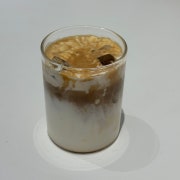 밤티라미수 샷 라떼 메뉴 사진(네이버)