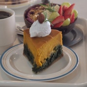 쑥단호박케이크 메뉴 사진(네이버)