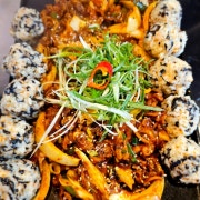 오돌뼈볶음 & 주먹밥 메뉴 사진(네이버)
