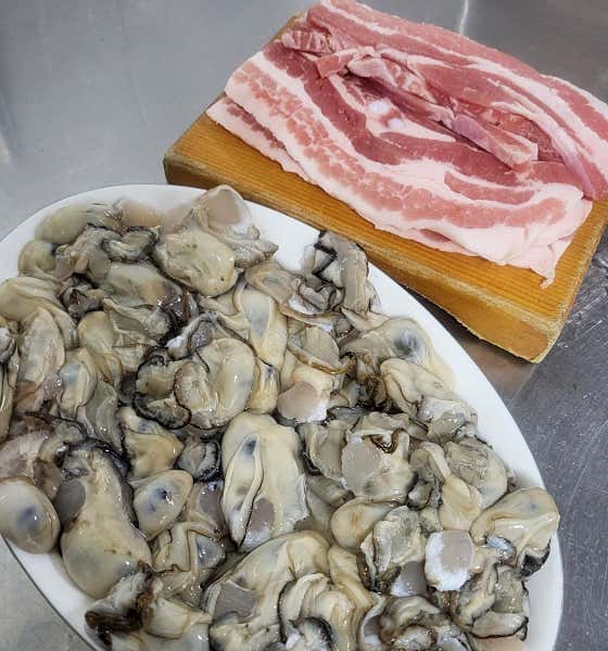 굴+삼겹살구이 메뉴 사진(네이버)