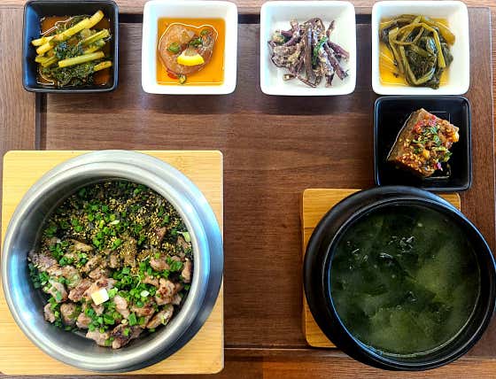 흑돼지솥밥 메뉴 사진(네이버)