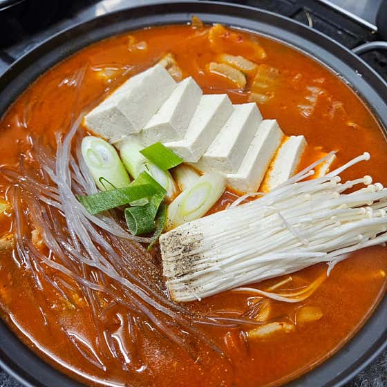 김치찌개 <참치or삼겹> 메뉴 사진(네이버)