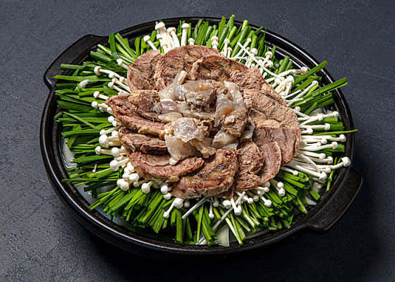 아롱사태 수육 메뉴 사진(네이버)
