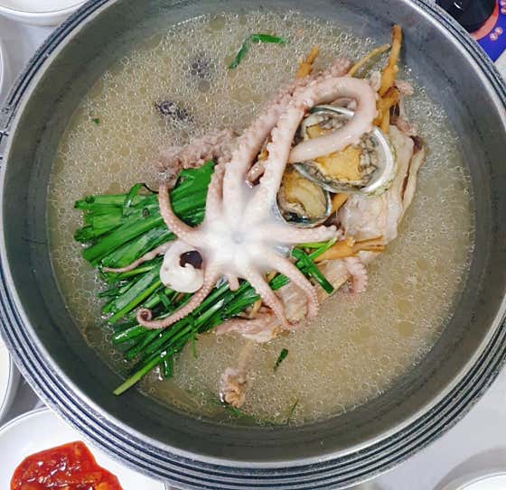 오리백숙해신탕 반마리 메뉴 사진(네이버)