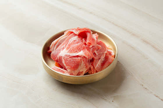 돌판 메뉴에 제육고기 추가 메뉴 사진(네이버)