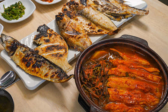 고사리순살갈치조림+생선구이세트(3인) 메뉴 사진(네이버)