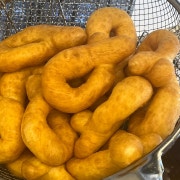 찹쌀꽈배기 6개 메뉴 사진(네이버)