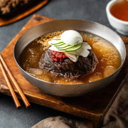 숯불고기세트 물냉면 메뉴 사진(네이버)