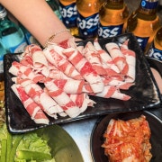 우삼겹(100g) 메뉴 사진(네이버)