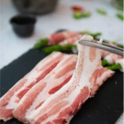 한돈 삼겹살 150g기준 메뉴 사진(네이버)