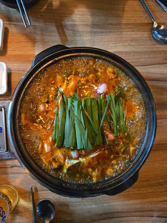 한우곱창전골 중 메뉴 사진(네이버)