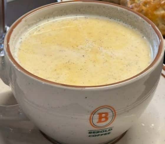 고구마 라떼 HOT 메뉴 사진(네이버)