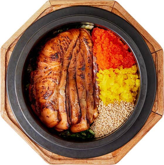 연어솥밥 메뉴 사진(네이버)