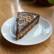 Snickers tart 메뉴 사진(네이버)