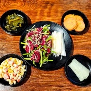한우육회(대)300g 메뉴 사진(네이버)