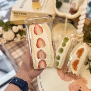 후르츠산도 (생딸기) 메뉴 사진(네이버)