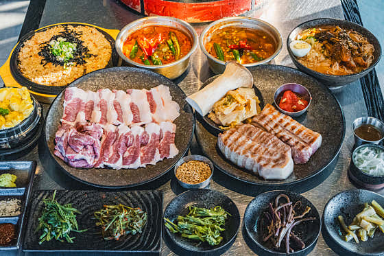 가성비 점심🔥 훈도 흑돼지 점심한상 메뉴 사진(네이버)