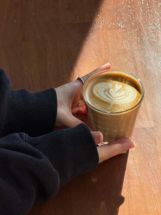 Flat White(HOT ONLY) 메뉴 사진(네이버)