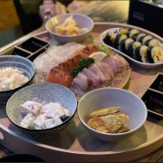 제철 모둠 바다 한상 中(2인) 메뉴 사진(네이버)