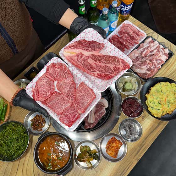 한우검정돼지 정육식당 · 네이버 지도·플레이스 2